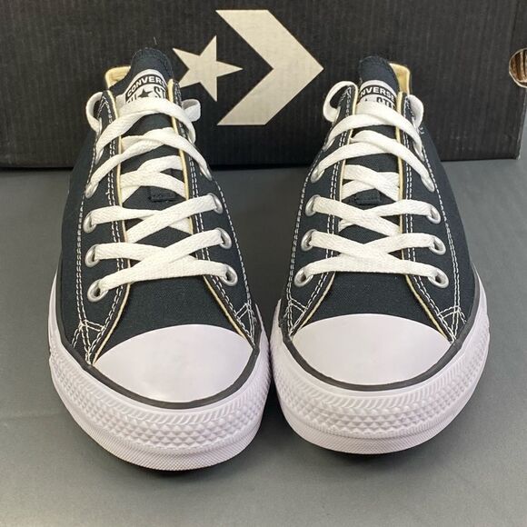 Black and white Converse chuck Taylor allstar sneaker shoes womens size 6 - Picture 1 of 9